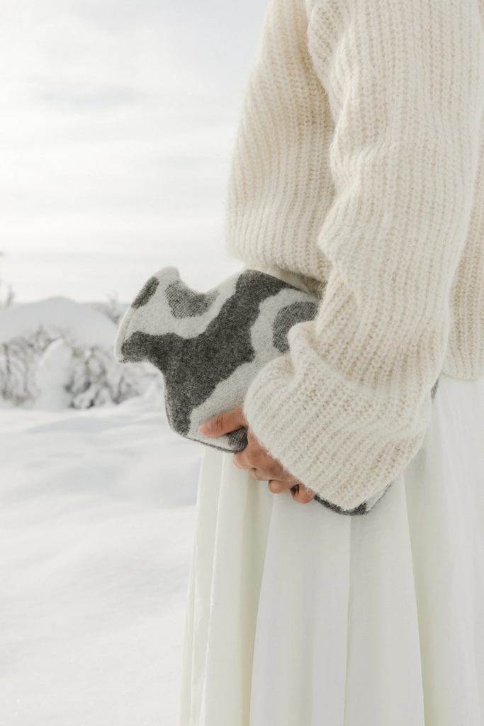 LapuanKankurit-Saimaannorppa-hot-water-bottle-white-grey-scaled.webp