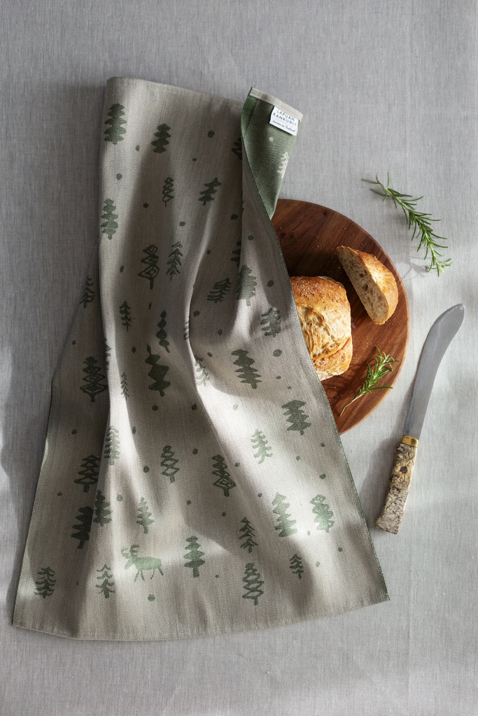 LapuanKankurit-Poro-towel-linen-green-scaled.webp