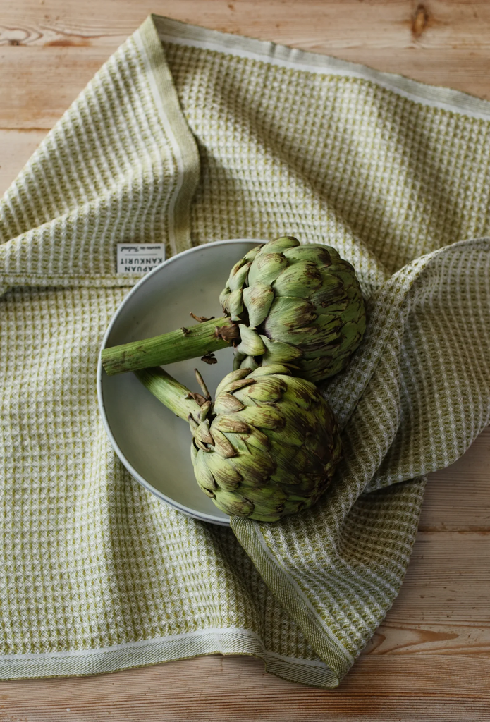 LapuanKankurit-Maija-towel-white-olive-1-scaled-e1739820375473.webp