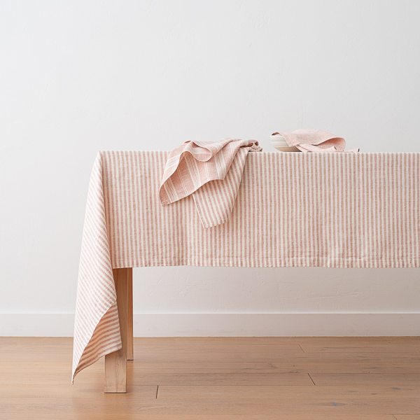 [SKU_LI1115802] Nappe BRITTANY 135x250cm en 100% lin- Nakona (Rose)