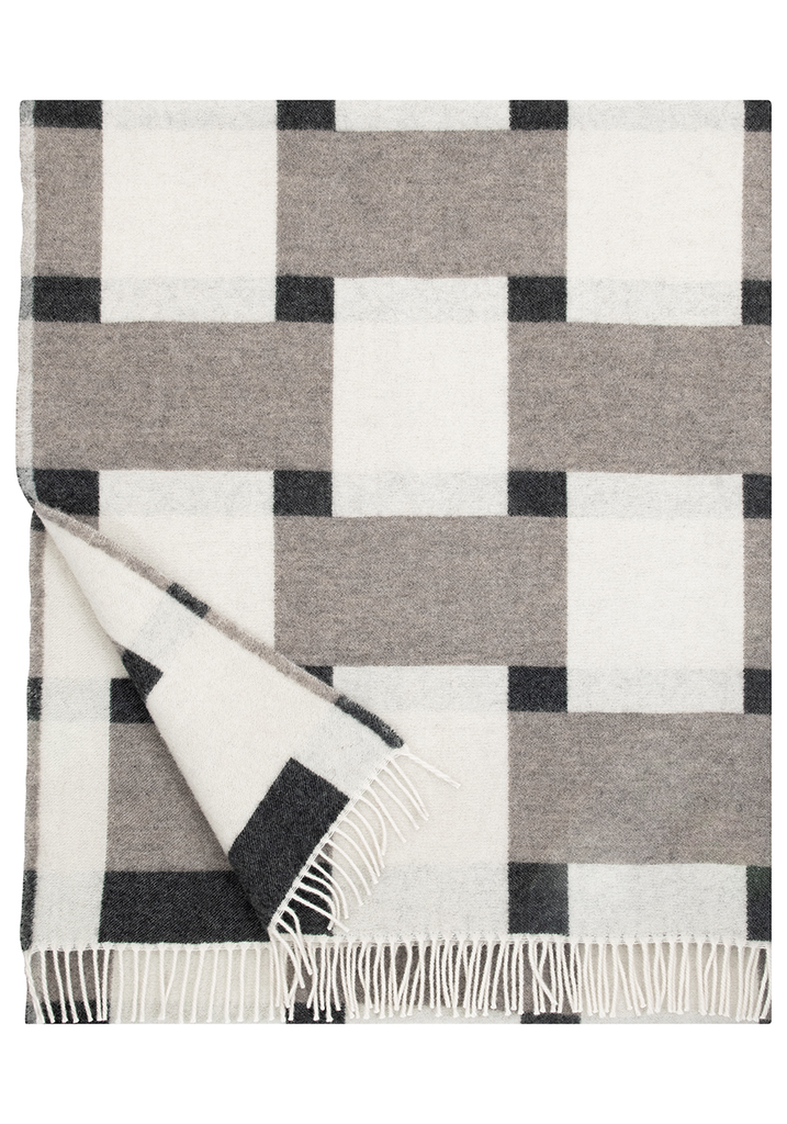 [SKU_LK103001] Deken PUNOS 130x180cm met franjes in 100% wol- Lapuan Kankurit (Wit-beige-zwart)